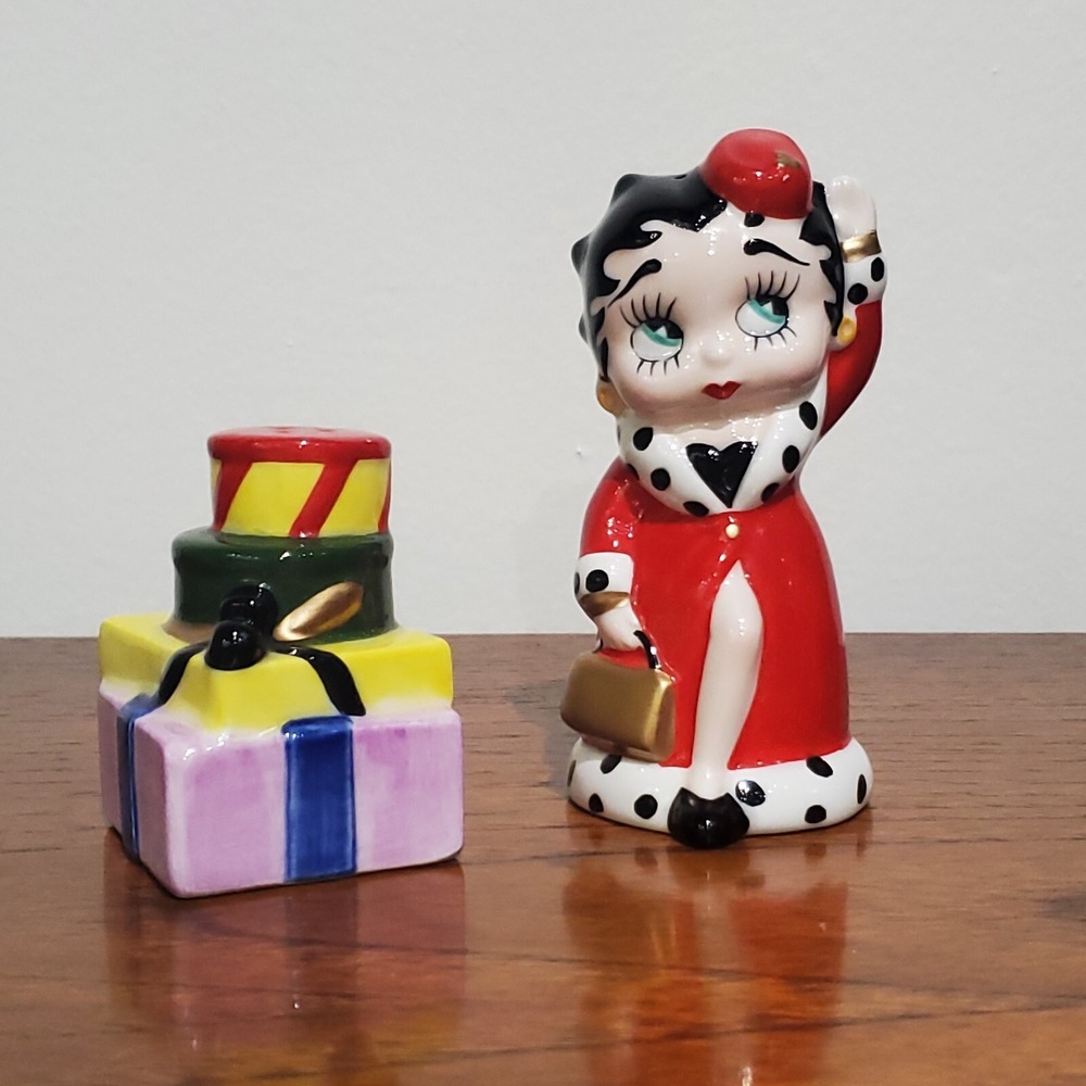 Vintage 1995 Pelzman Designs‎ Betty Boop w/ packages Salt & Pepper Shaker Set